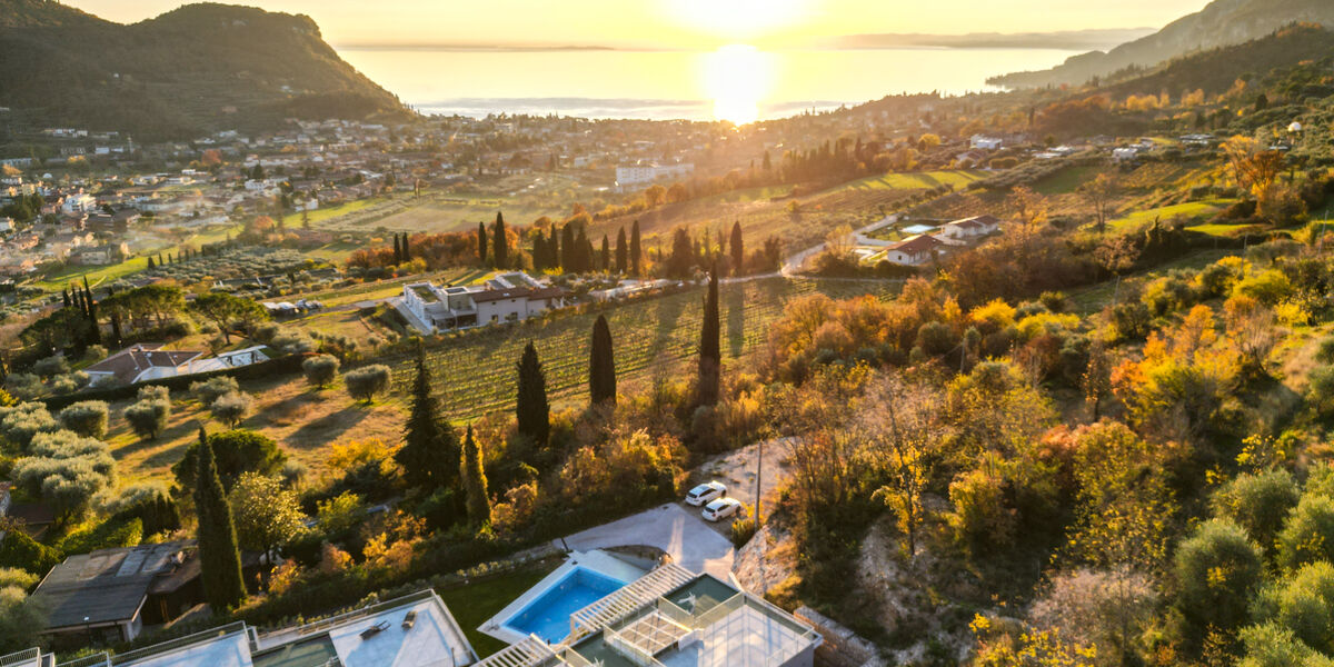 Sulle colline di Garda con una vista mozzafiato - AUTUMN SUNSET